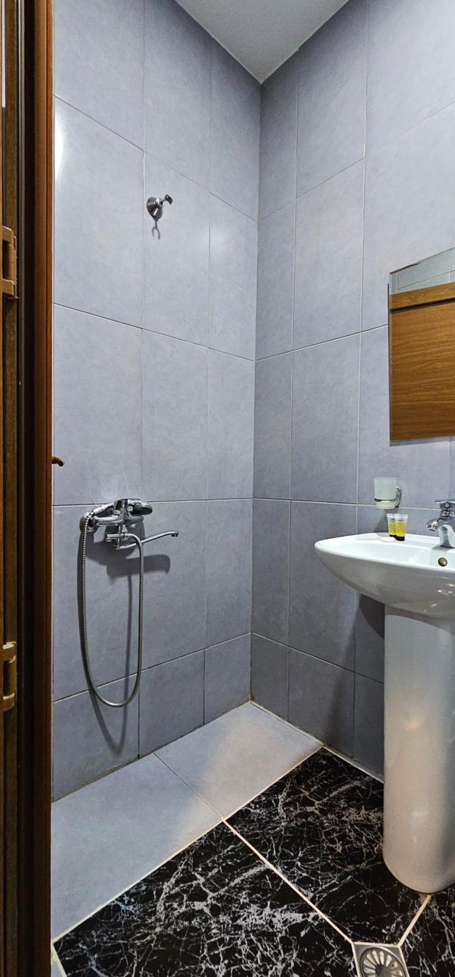 7 Rooms Tiflis Exterior foto